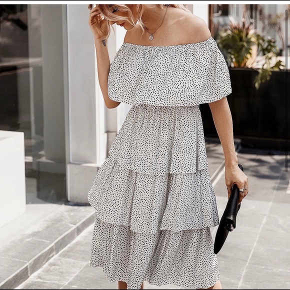 New! White black polka dot strapless tiered dress - Picture 2 of 4